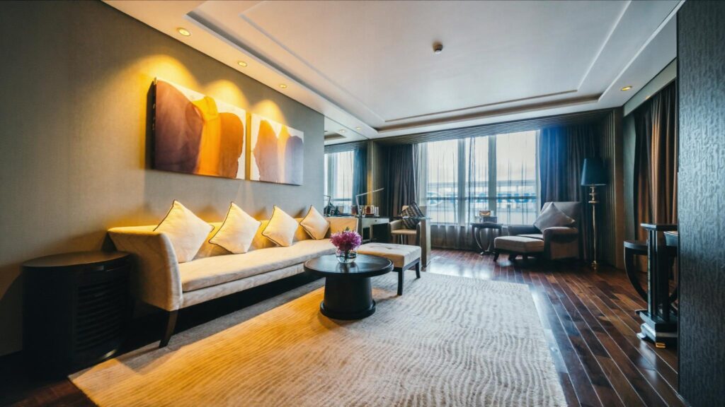 freepik__expand__10410